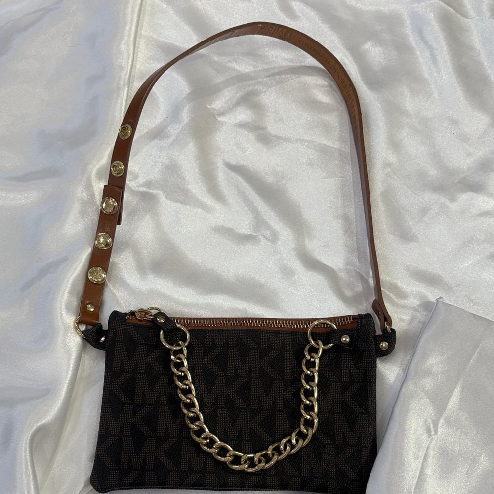 Michael Kors Collection Black and Gold Crossbody Bag - Picture 5 of 10